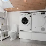Front In With Sauna