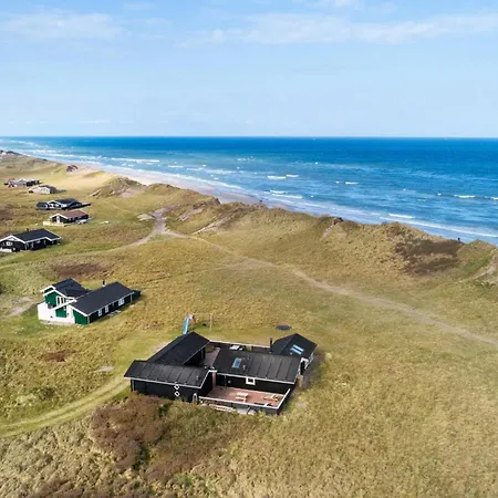 Gorgeous In With House A Panoramic View *